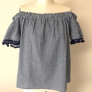 Twinkle by Wenlan Off the Shoulder Top Size M